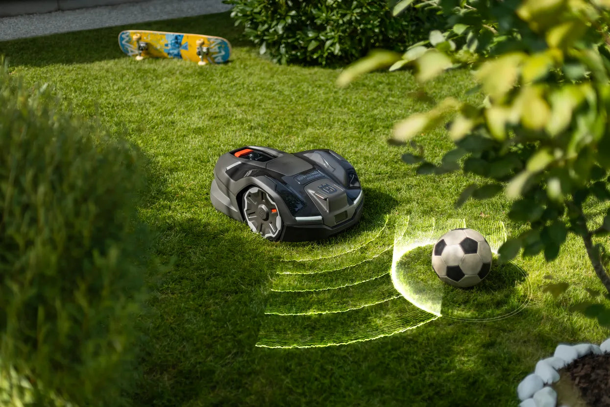 Husqvarna 405XE NERA robotfűnyíró EPOS PLUG IN EGYSÉGGEL